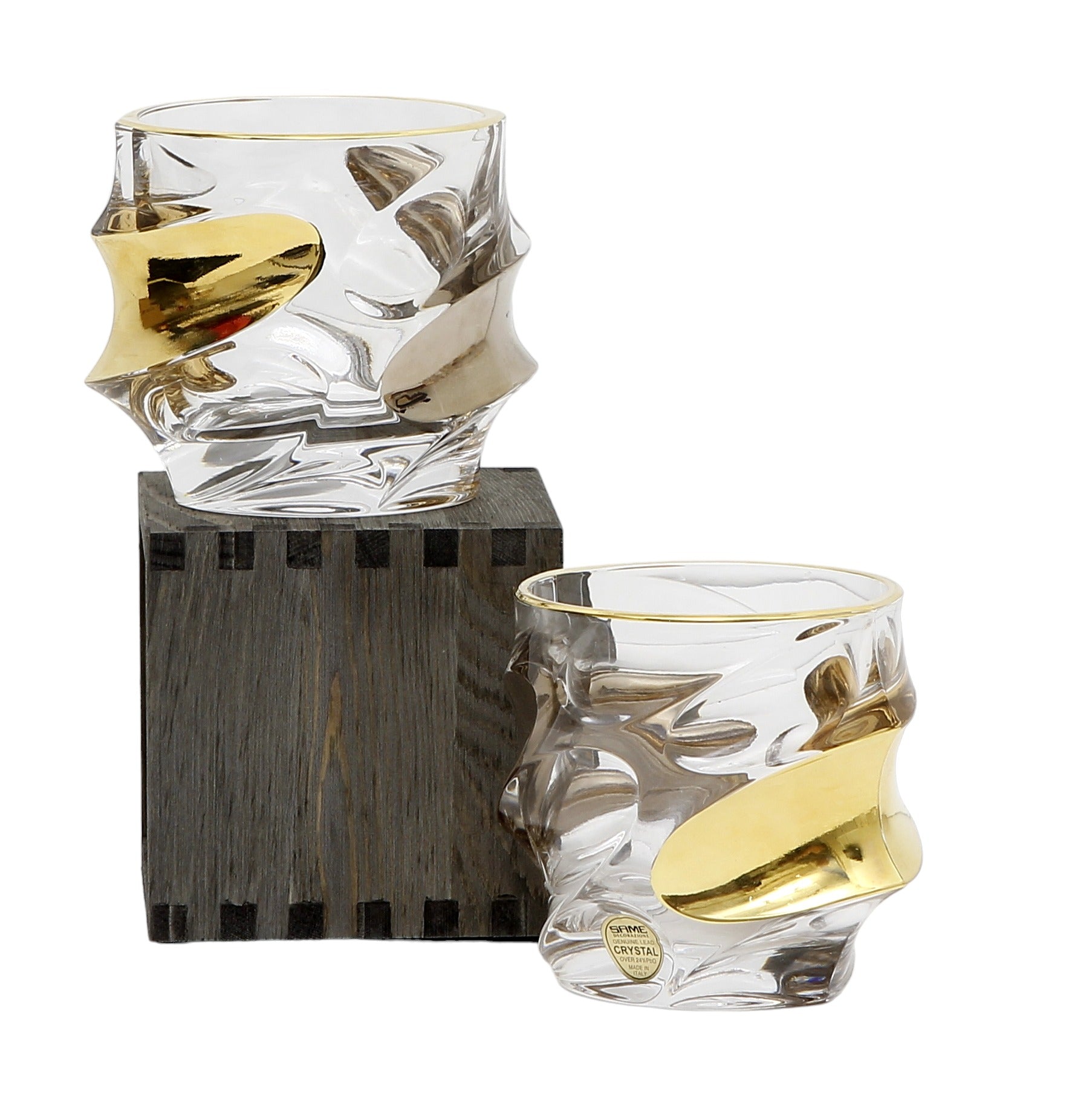 CRYSTAL GLASS: Exquisite Italian Crystal Glass for Whiskey/Old Fashion featuring a 24 Carat Gold Rim and Gold/Platinum Accents.
