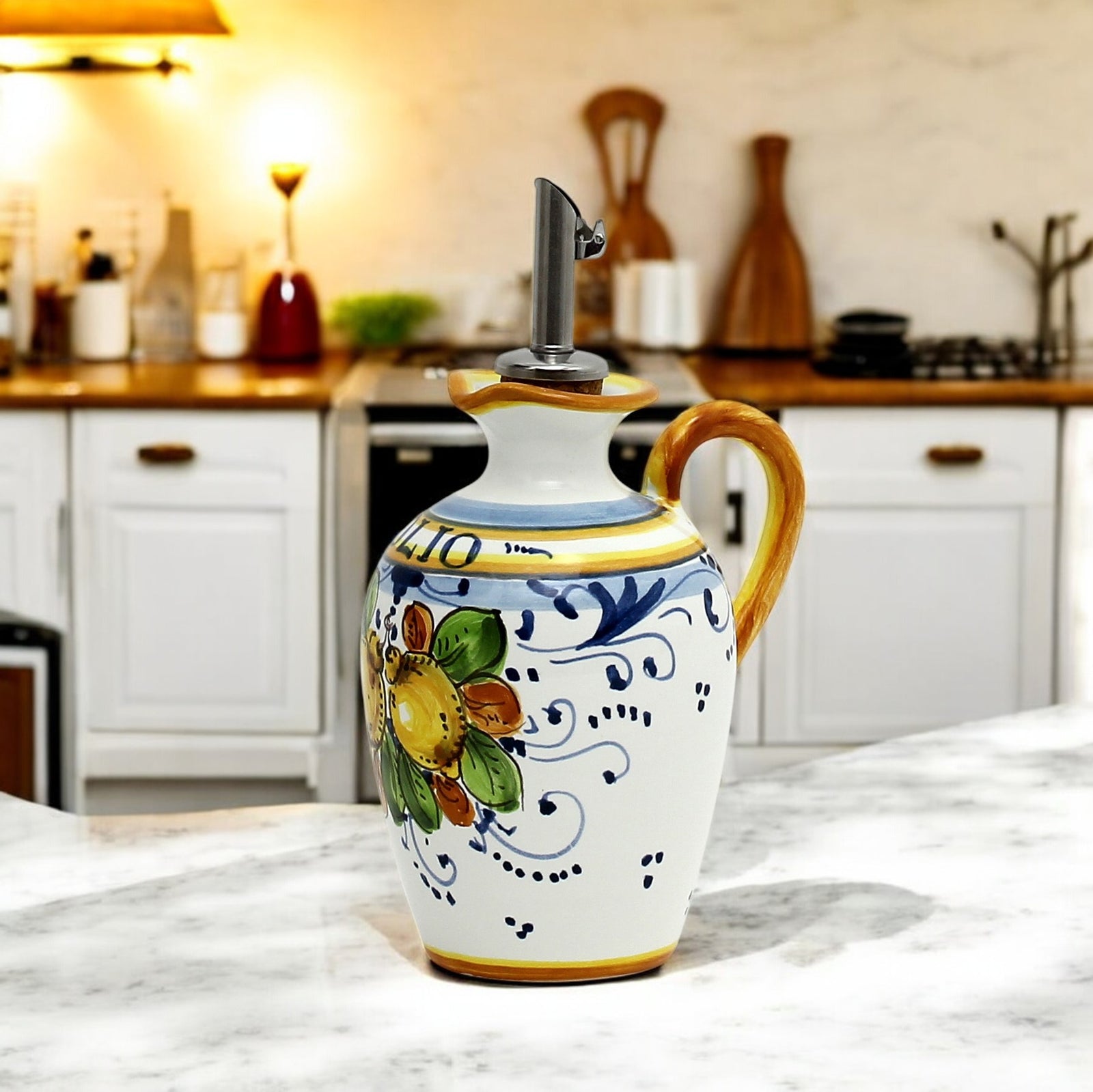 LIMONCINI: Small Olive Oil Bottle Dispenser with handle - Artistica.com