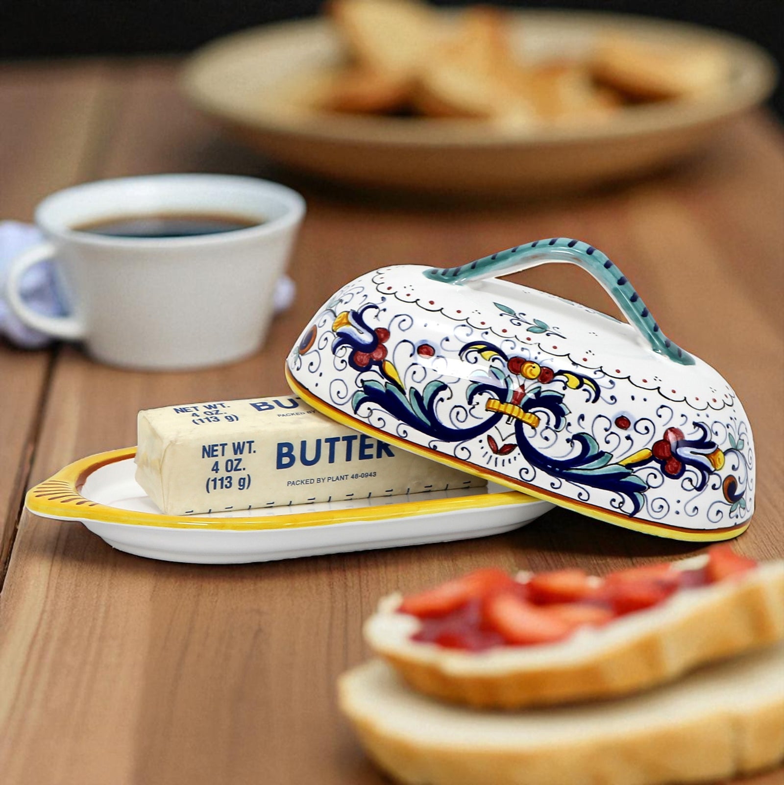 RICCO DERUTA DELUXE: Butter Dish w cover - Artistica.com