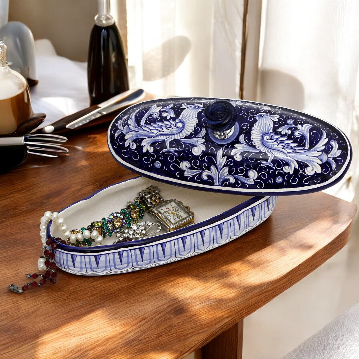 JEWERLY BOX: Authentic Deruta Keepsake Oval Box with Murano Knob - DERUTA FONDO BLU design