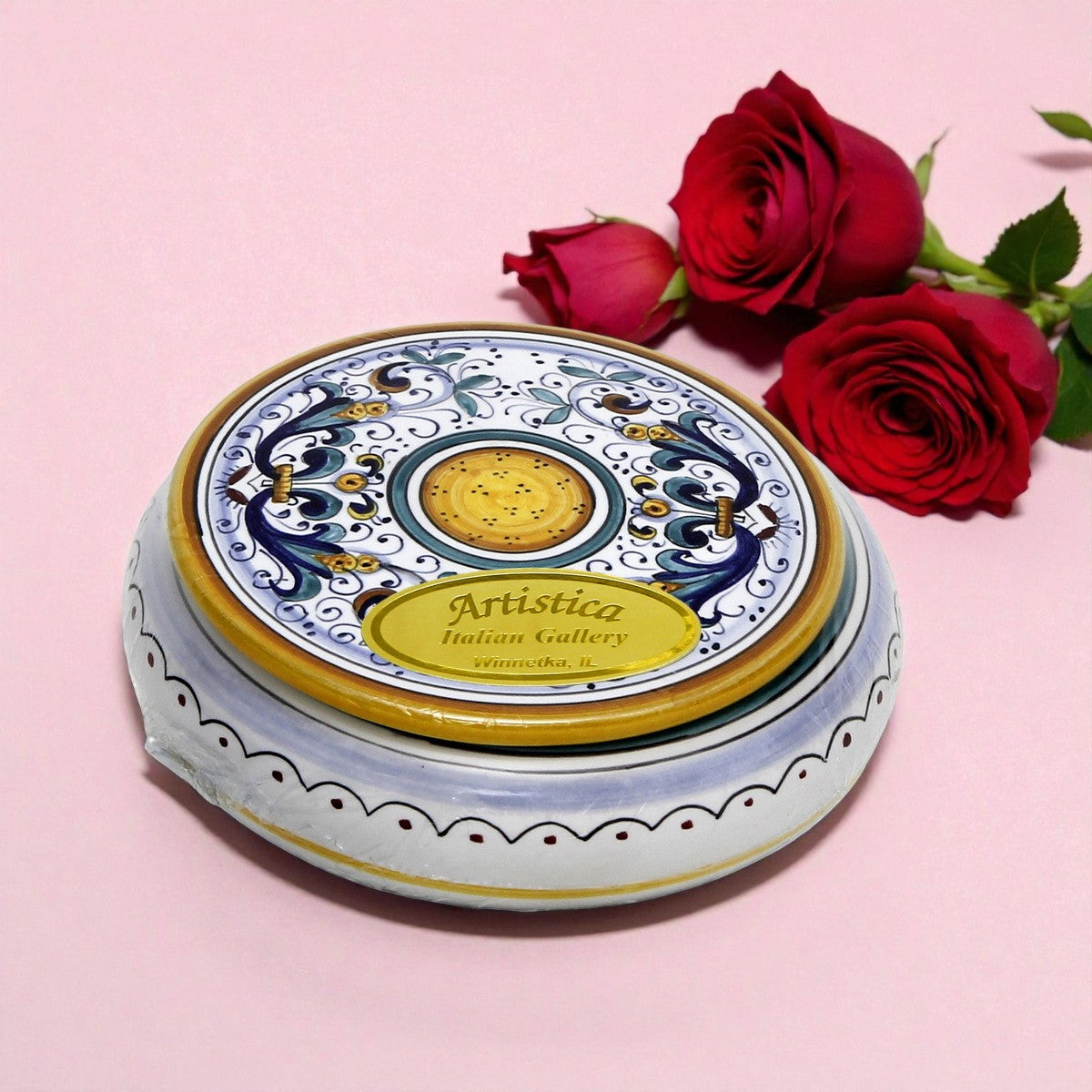 LOVE.ly Deruta Keepsake Round Box with 12 Baci Perugina or 20 ROSSANA Candies - RICCO DERUTA design