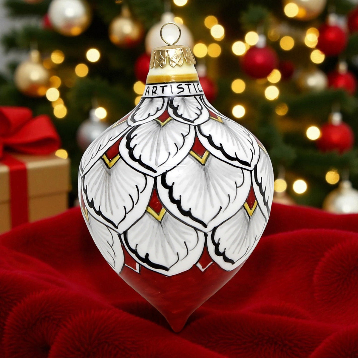 CHRISTMAS ORNAMENT: Drop Ball Hand Painted in Deruta Vario design (Large)