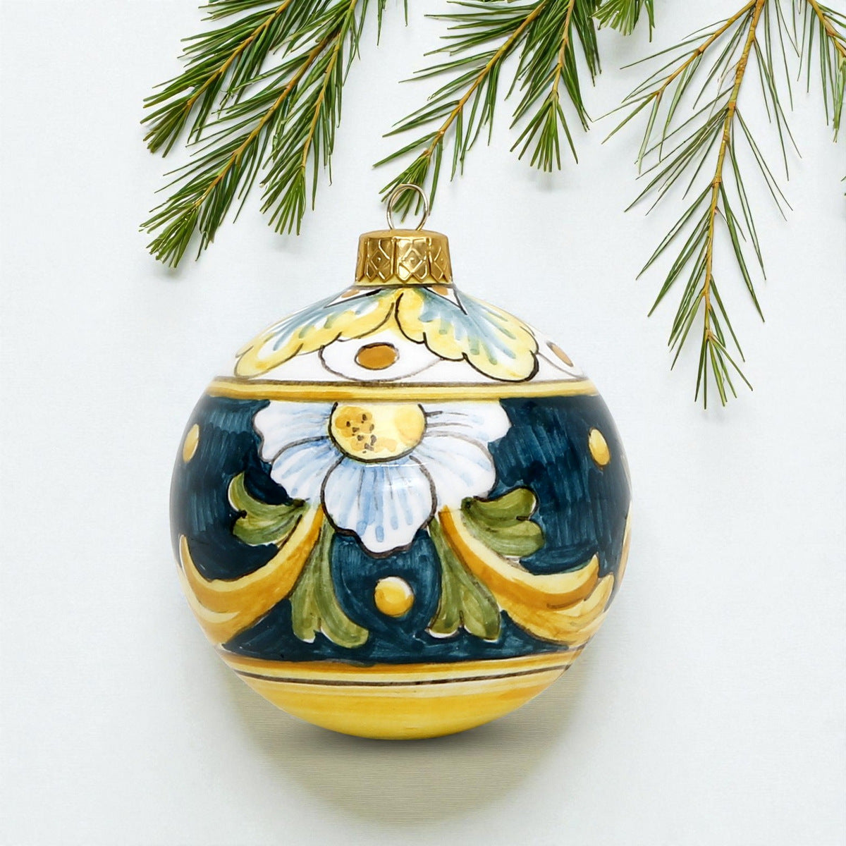 CHRISTMAS ORNAMENT: Caltagirone Round Ball (3.25" Ø) - GREEN