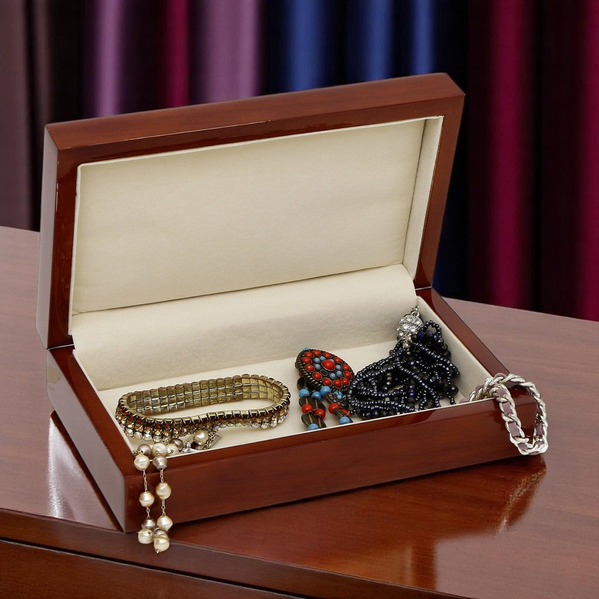 RICCO ITALIA DERUTA: WOOD BOX Lined Short Wood Box with printed tile lid - Ricco Italia Deruta Design