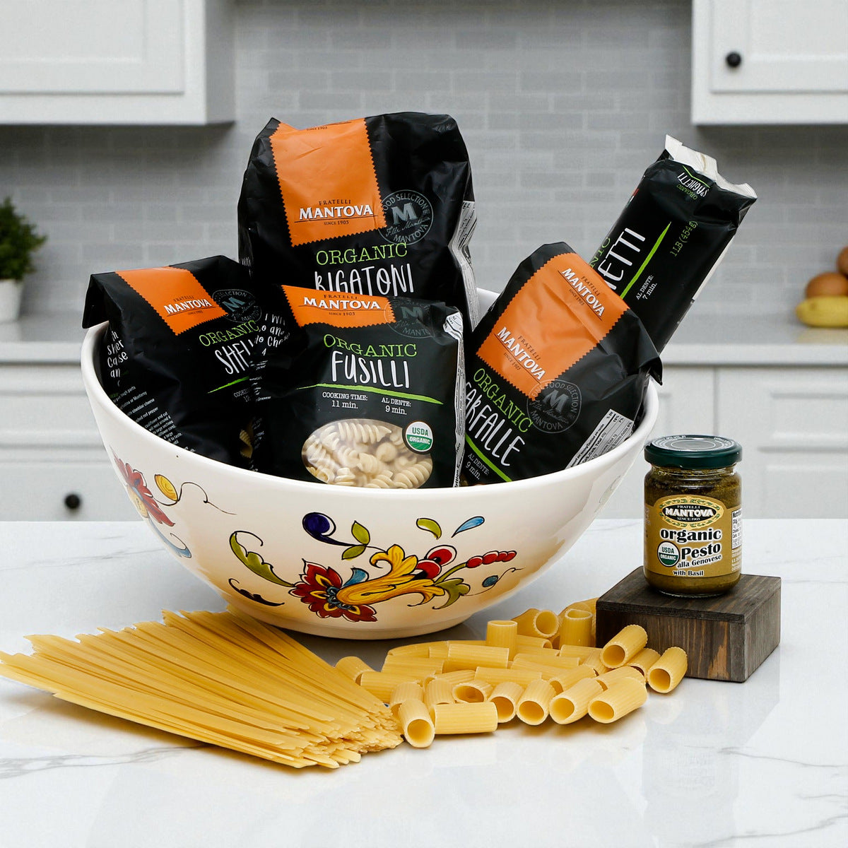 GIFT BUNDLES: Deruta Oval Bowl with 5 Organic Pasta + Pesto Sauce - ORNATO design