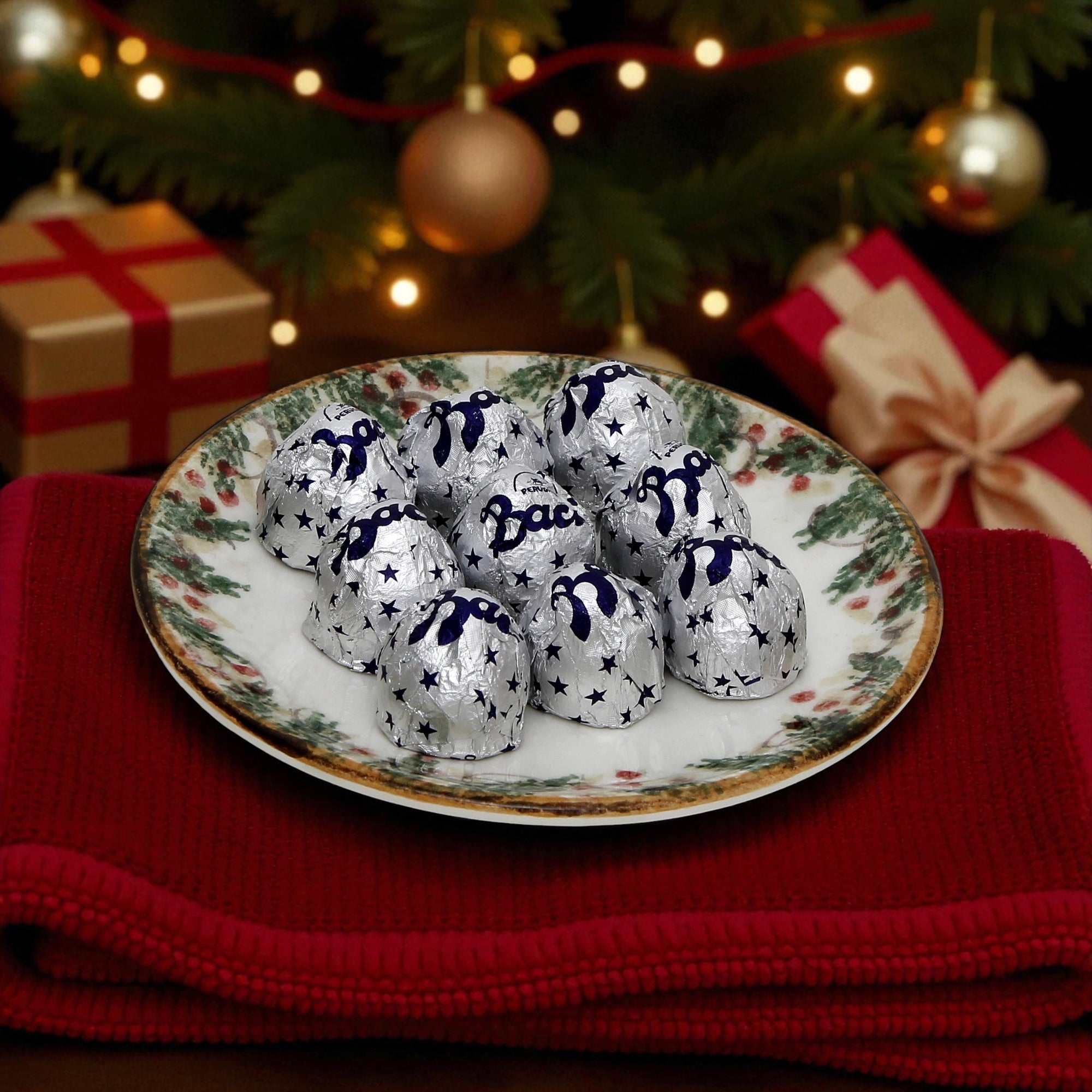 LOVE.ly: ARTE ITALICA Natale Bread / Canapé Plate with 9 Baci Perugina