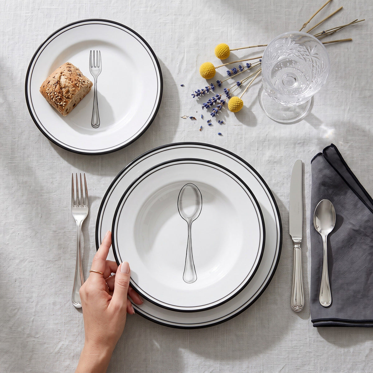 POSATA NERO: 3 Pieces Dinnerware Place Setting