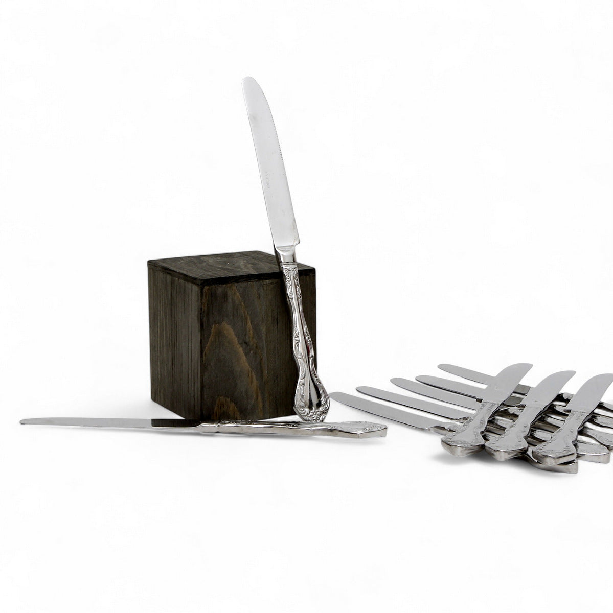 FLATWARE: Oneida Wedgwood St Moritz Dinner Knife 18/10 Stainless (Set of 10 Pcs)