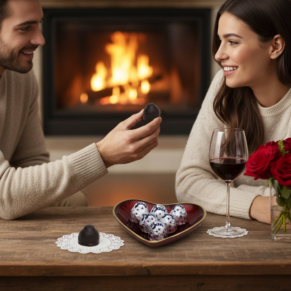 LOVE.ly: Baroque Glass Red/Gold Heart Trinket bowl with 6 Baci Perugina