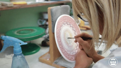 PALIO DI SIENA: LIOCORNO (Unicorn) Charger (also hung as a wall plate) - Artistica.com