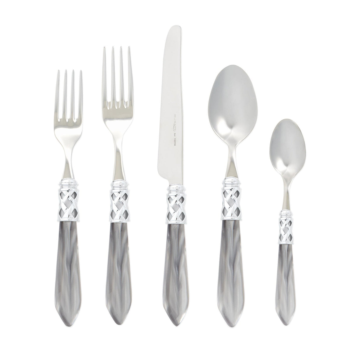 VIETRI: Aladdin Five-Piece Place Setting LIGHT GRAY - Artistica.com