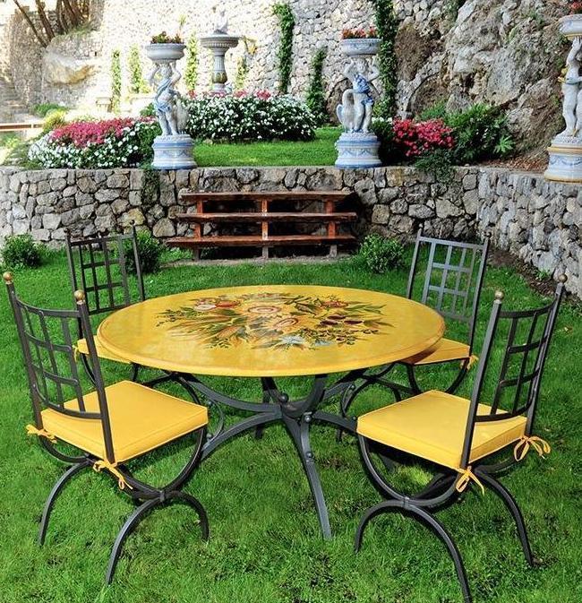 CERAMIC STONE TABLE + IRON BASE: AREZZO Design - Hand Painted in Deruta, Italy. - Artistica.com