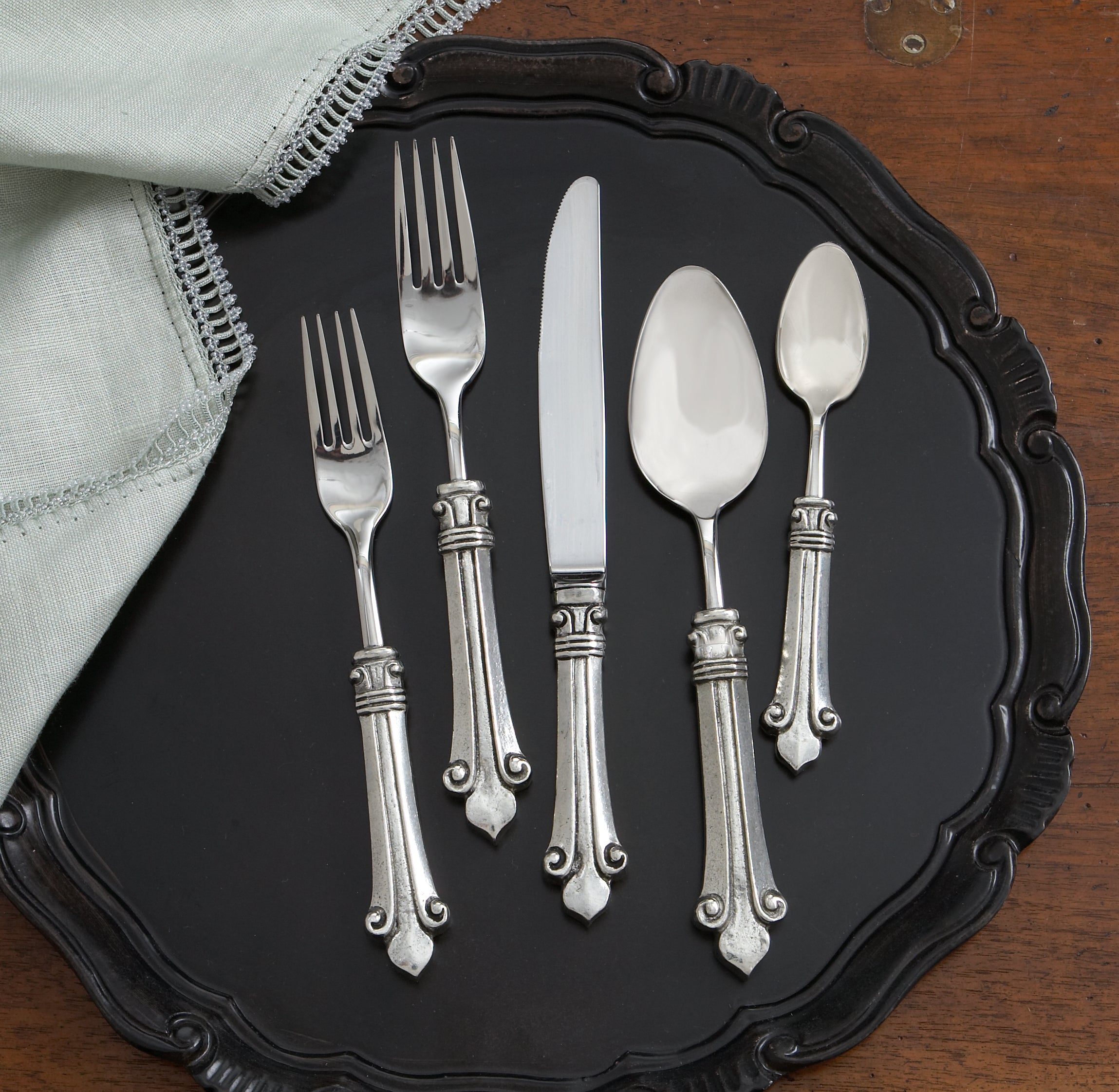 Arte Italica Giglio Flatware Place Setting