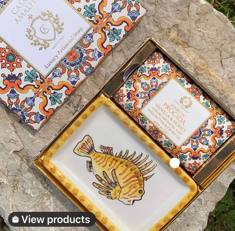CASA AMALFI SOAPS: Scented Soap Bar with ceramic soap dish - Sunset in Procida Set - Artistica.com