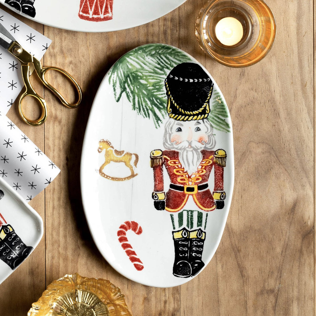 VIETRI: NUTCRACKERS SMALL OVAL PLATTER - Artistica.com