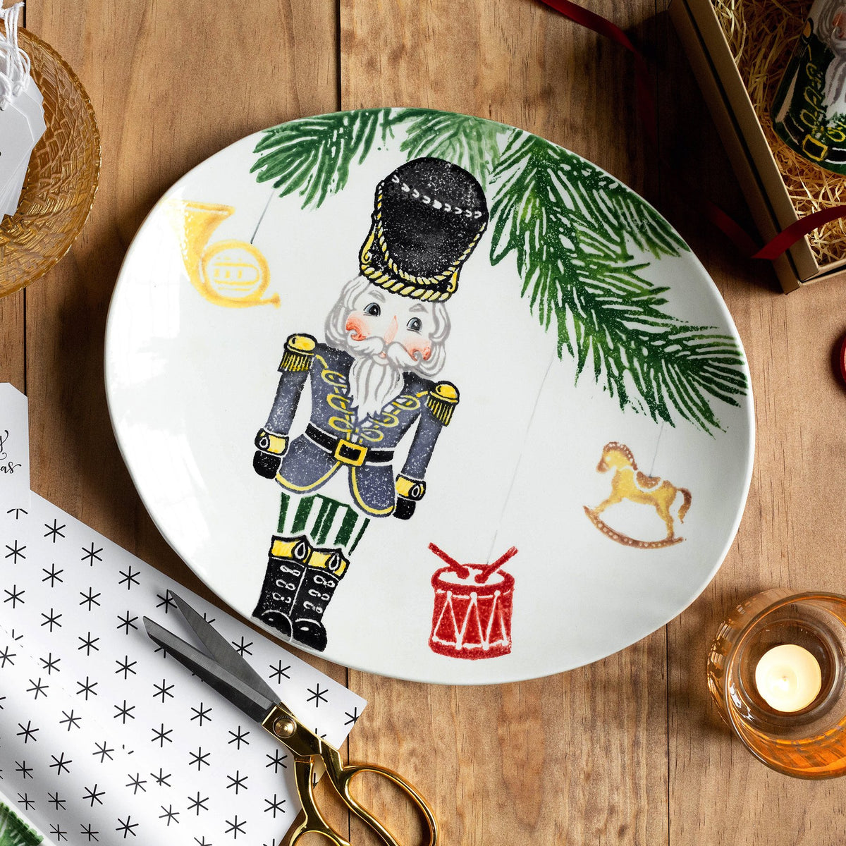 VIETRI: NUTCRACKERS MEDIUM OVAL PLATTER - Artistica.com