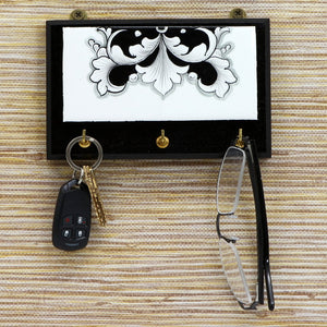 DERUTA VARIO NERO: Keys Hanger with Hand Painted Ceramic tile on Hard Wood base. Brass Hooks - Artistica.com