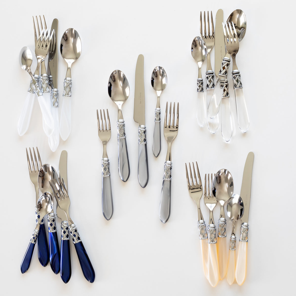 VIETRI: Aladdin Five-Piece Place Setting LIGHT GRAY - Artistica.com