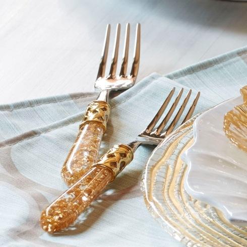 VIETRI: Aladdin Five Piece Place Setting GOLD FLECK with GOLD Plated Lattice - Artistica.com